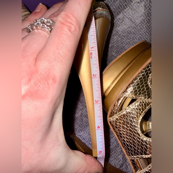 HALSTON 7.5 Gold Snakeskin Print Strappy Cut Out Platform Dancing Heels - Picture 7 of 15